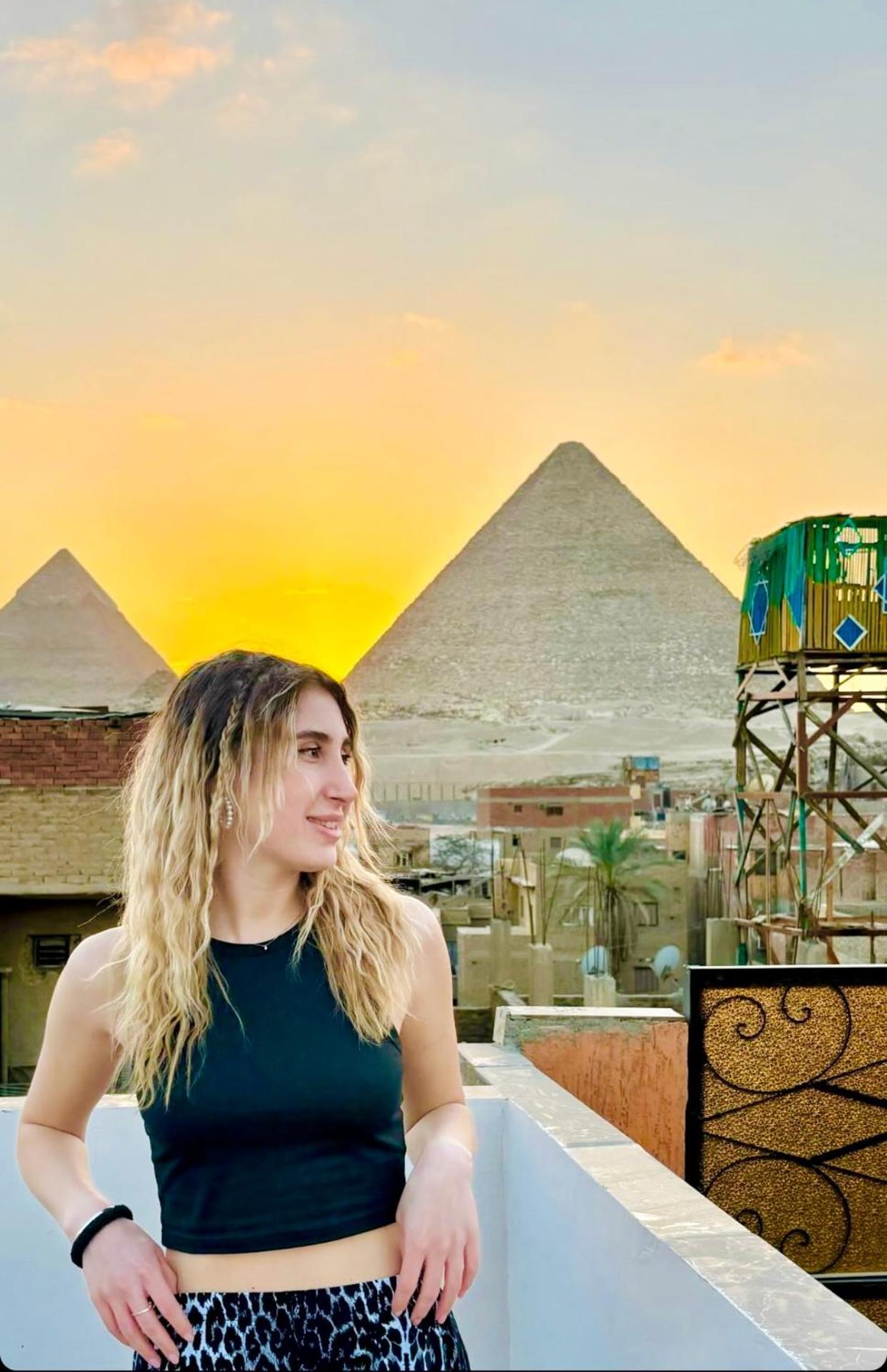 Horus Pyramids View Lägenhet Kairo Exteriör bild