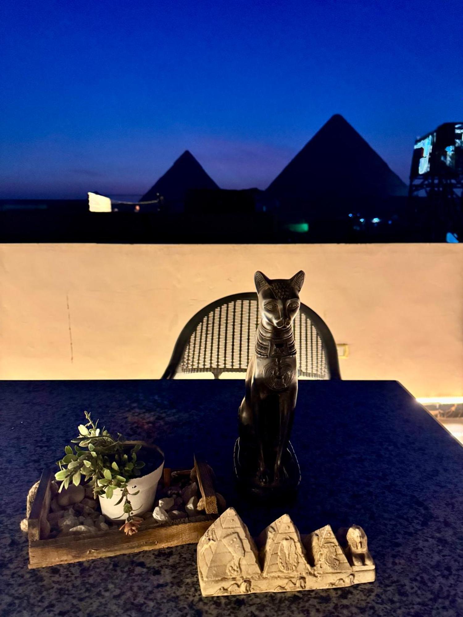Horus Pyramids View Lägenhet Kairo Exteriör bild